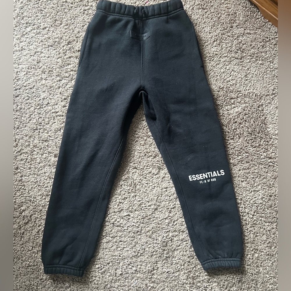 Esssential kids sweatpants